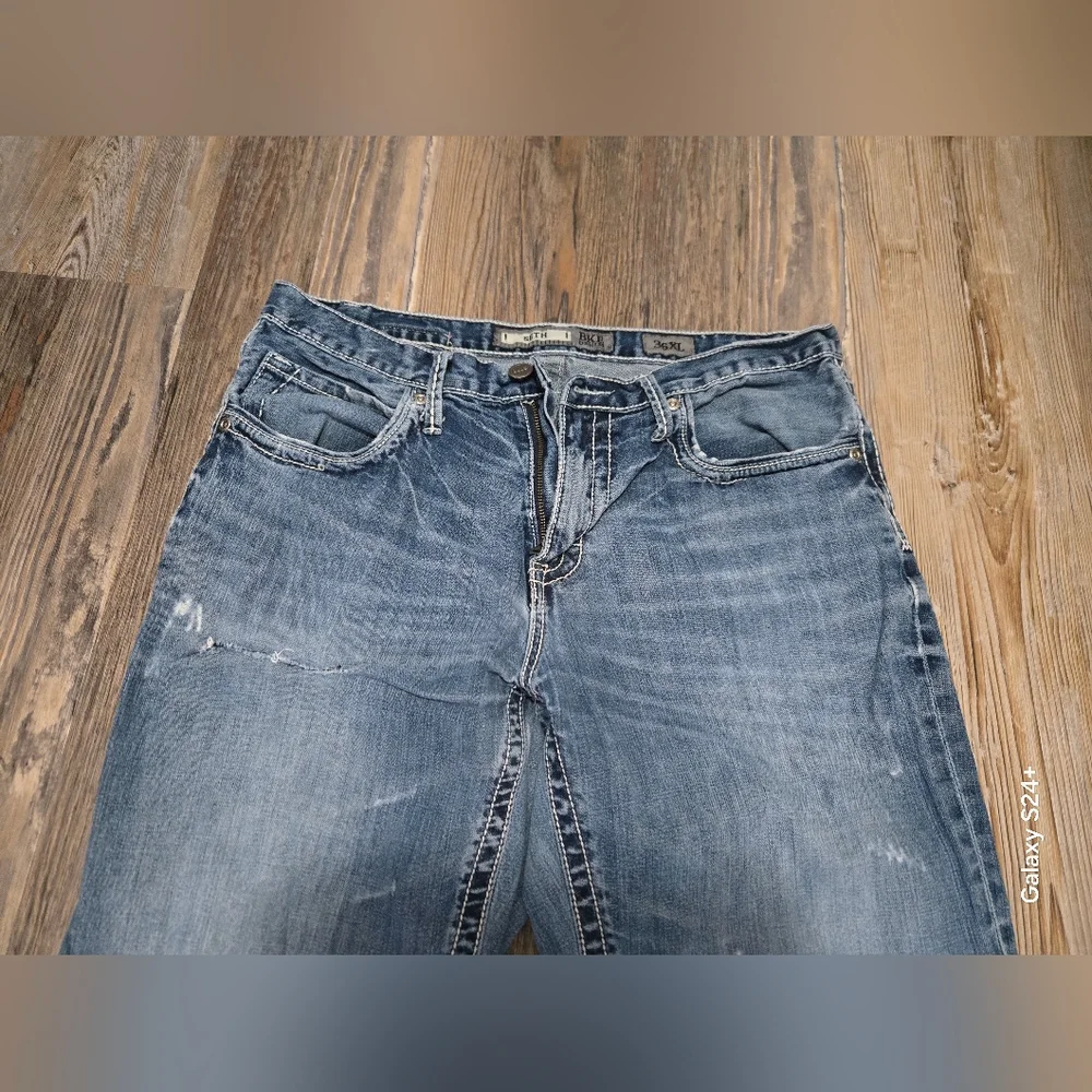 BKE Men's Distressed Light Blue Straight Jeans - Picture 2 of 16